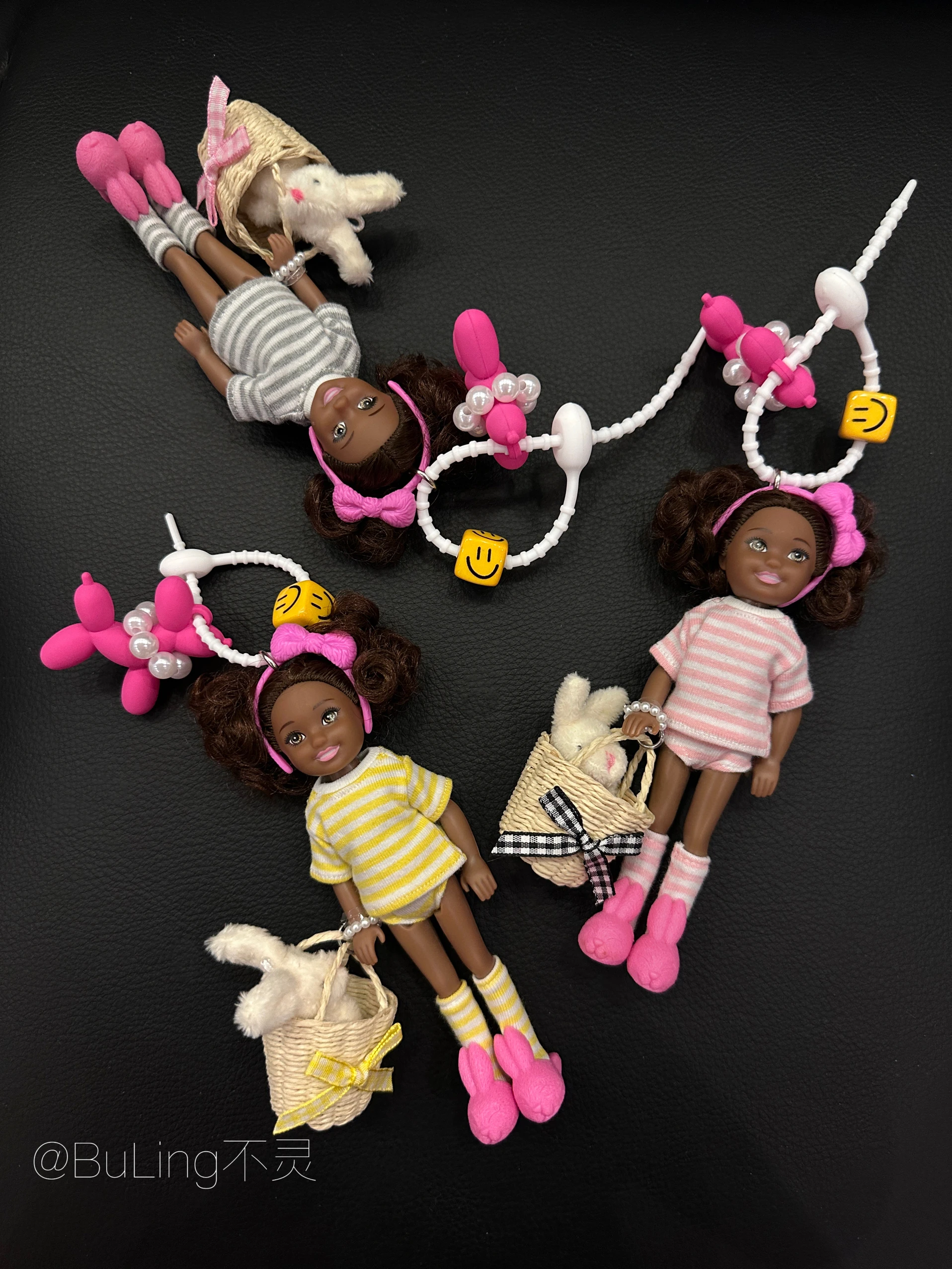 Dophee Original น่ารักผู้หญิงกระเป๋าจี้ตุ๊กตาเจ้าหญิง Key Chain ฤดูร้อน Dopamine เครื่องประดับสีดําผมหยิกกระเป๋าเป้สะพายหลังตกแต่ง