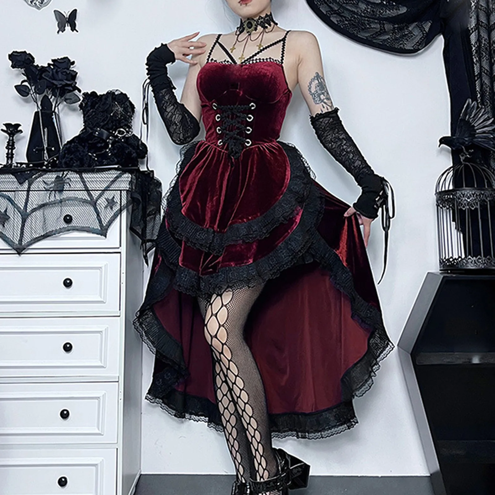 

Women's Halloween Retro Sexy Slim Halter Neck Cosplay Party Dress High Waist Irregular Lace Hem Dark Gothic Spaghetti Long Dress