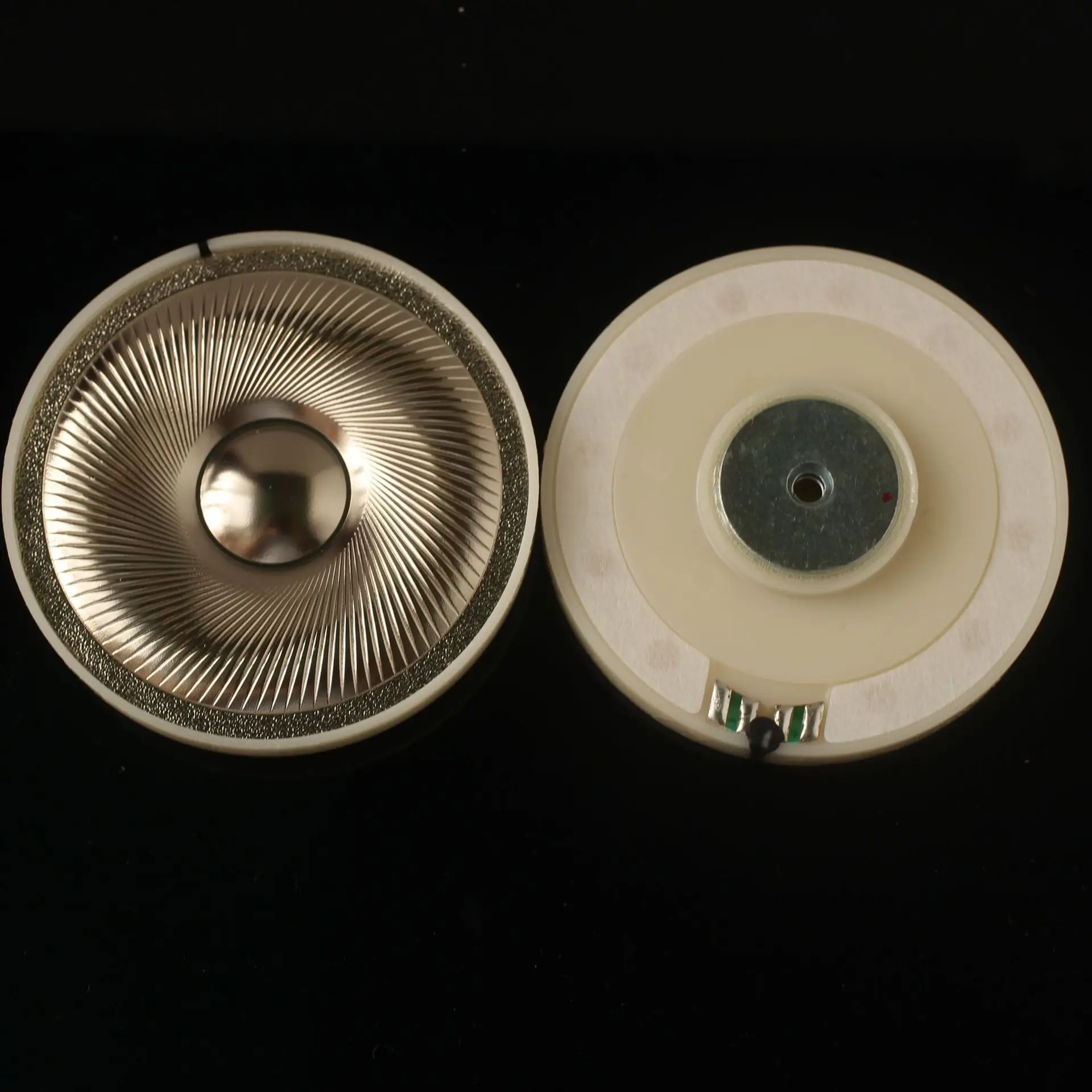 

Hifi 70mm Headphone Speaker Units 300ohm Titanium film Headset Driver Repair Parts Over Ear Earphone diy New Arrivals 2pcs