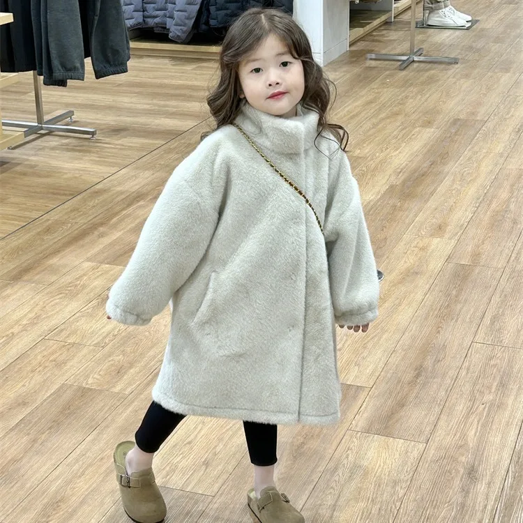 Girls White Long Coat 2024 Winter New Mink Plush Long Coat Girl Fur One Simple Casual Fashion Coat Korean Simple Style Clothes