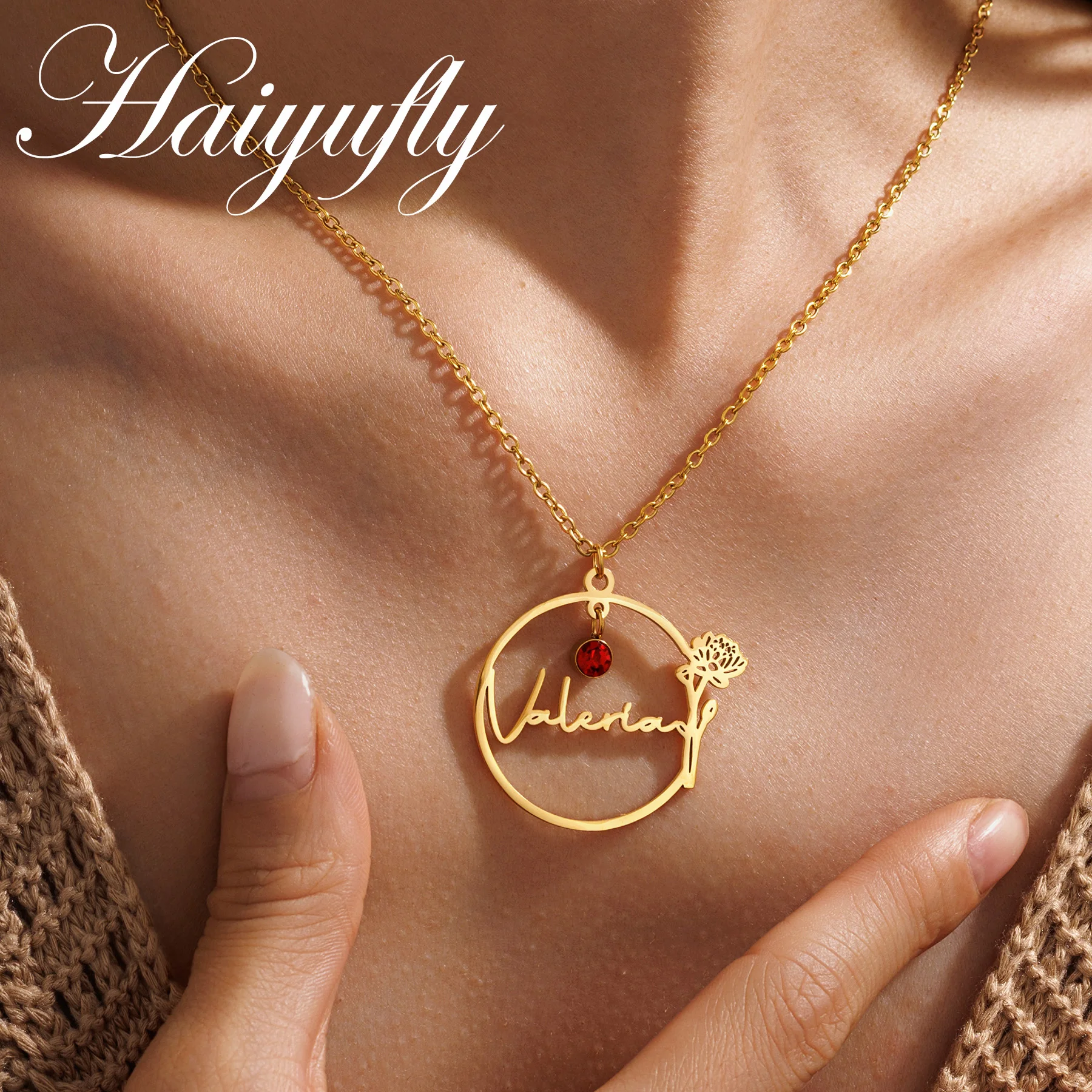 

Ожерелье Haiyufly с именем на заказ для женщин, с круглым цветком по месяцу рождения, из нержавеющей стали, цепочка-чокер, персонализированный подарок на день рождения