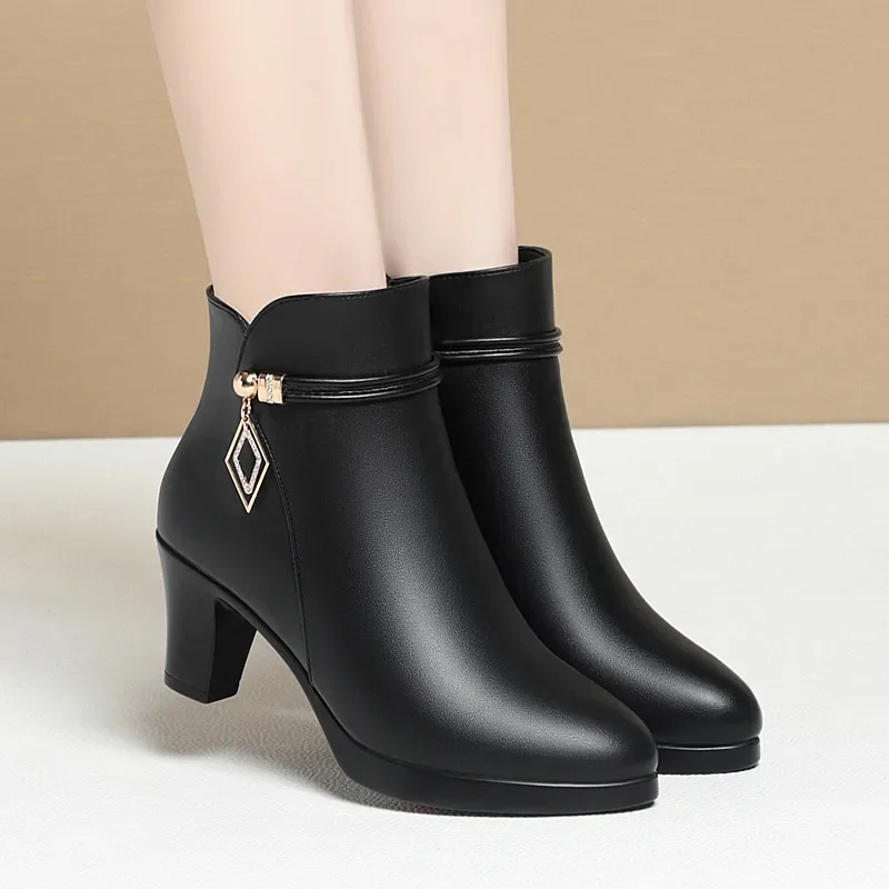 6cm 9cm Comfortable Fashion Soft Leather Winter Shoes Platform Botas 2024 Elegant Black Block High Heels Ankle Boots Office Mom