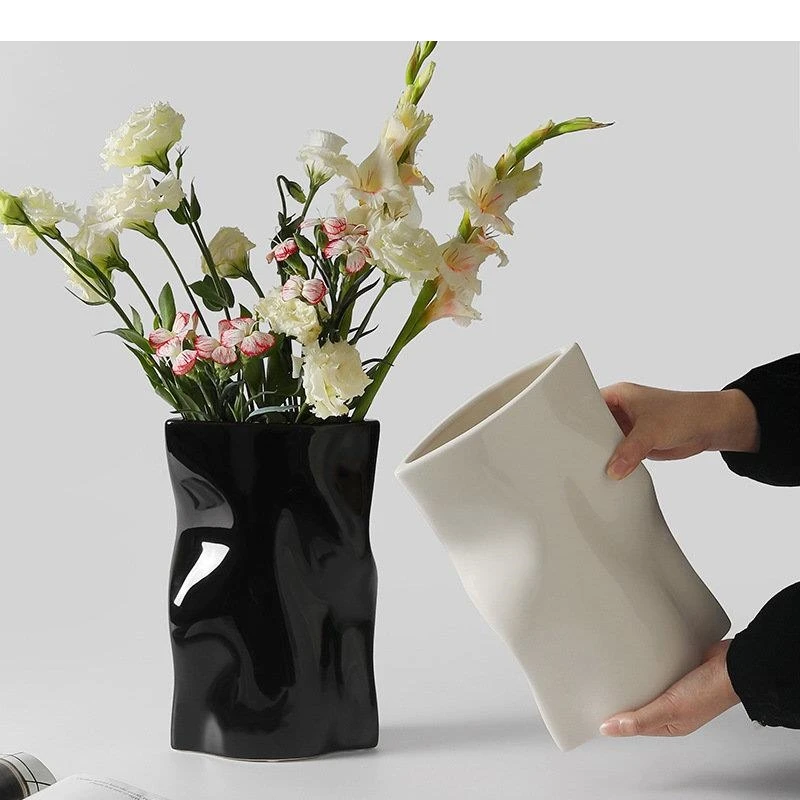 Abstract Artwork Pleated Bag Shape Vase Ceramic Flower Pots Desk Decoration Artificial Flowers Decorative Floral Arrangement