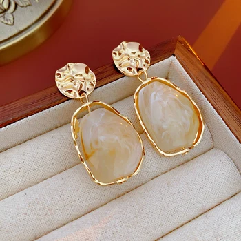 Boucles d'oreilles pendantes en résine géométrique rétro pour femmes, boucles d'oreilles goutte d'eau, fête de banquet, bijoux d'oreille féminins, cadeau pour filles