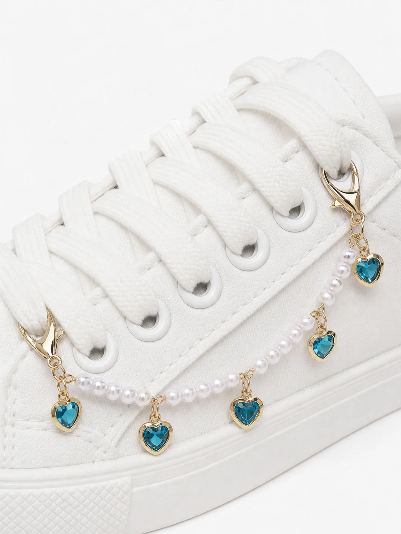 1 Piece of Multifunctional, Simple, Casual, and Fashionable Shoe Chain; Heart-Shaped Faux Pearl and Rhinestone Shoe Chain/Boot Chain; Suitable for Canvas Shoes, Casual Sneakers, and Boots; Unisex, Suitable for All Seas