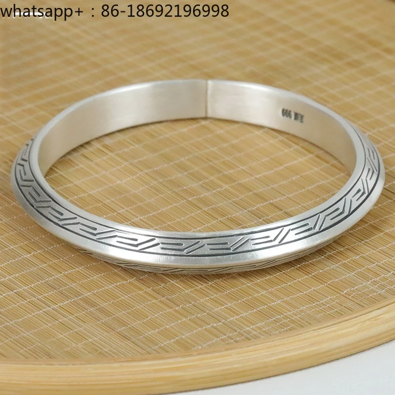 

Triangle Wan Continuous 999 Sterling Silver Bracelet Rhombus Solid Men's and Women's Back Pattern Opening Silver Bracelet