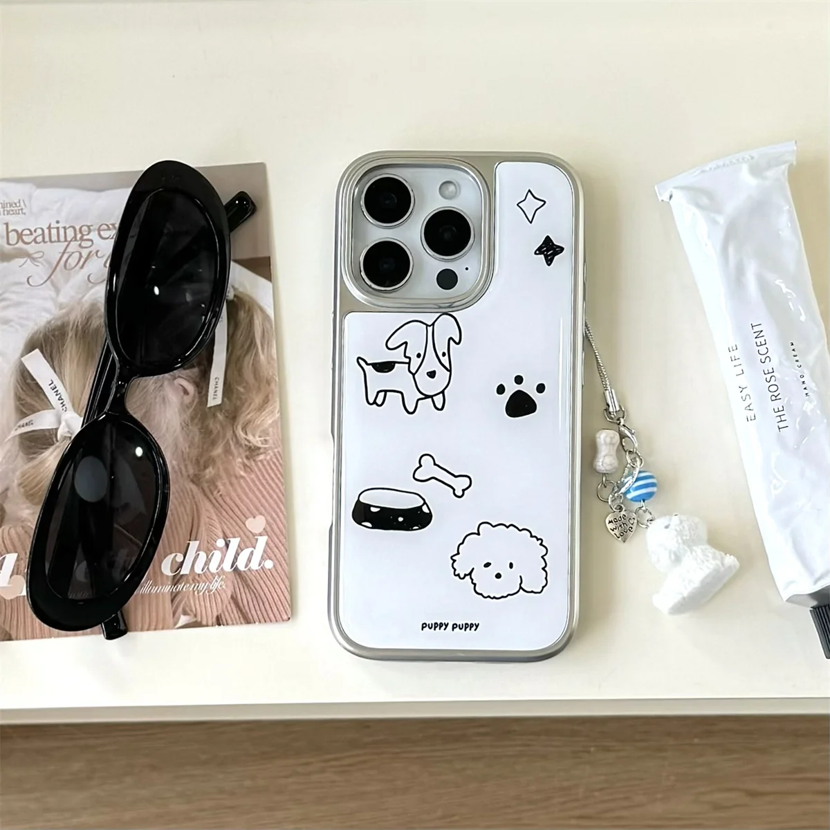 

New fashionable silver puppy Phone Case For iPhone 16 15 14 13 Pro Max fundas iphone 15 case Protective cover 16 16pro