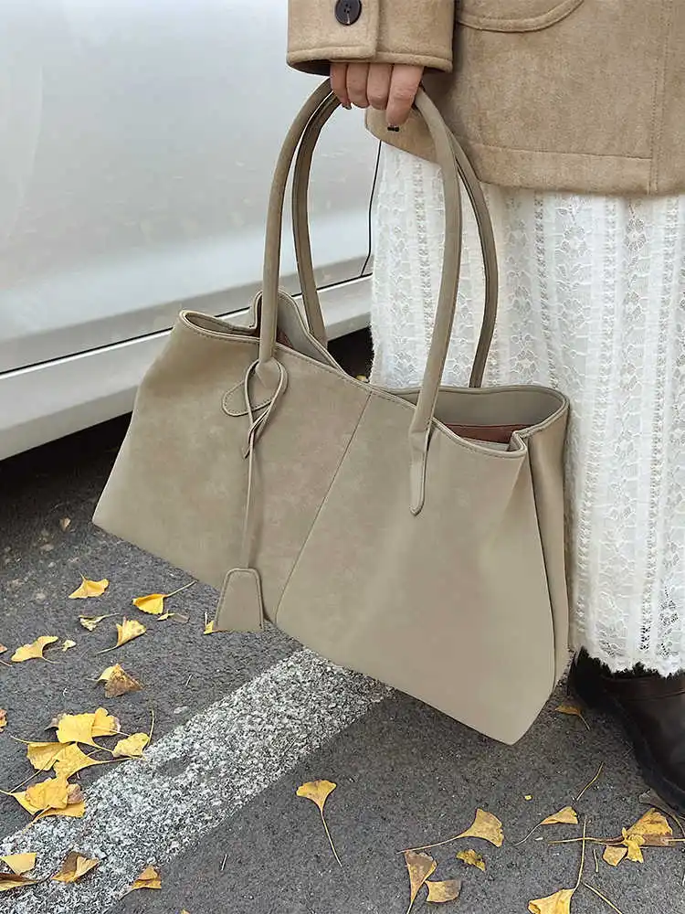 

Elegant Suede Tote Bags For Women Autumn/Winter New Large Capacity High-end Commute Underarm Bags Fashion Niche Handbags