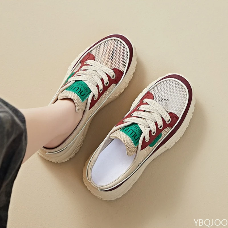 أحذية صيفية شبكية قابلة للتنفس كاجوال متعددة الاستخدامات بنصف سحب أحذية نسائية عصرية بنعل سميك لزيادة الارتفاع أحذية نسائية 2026