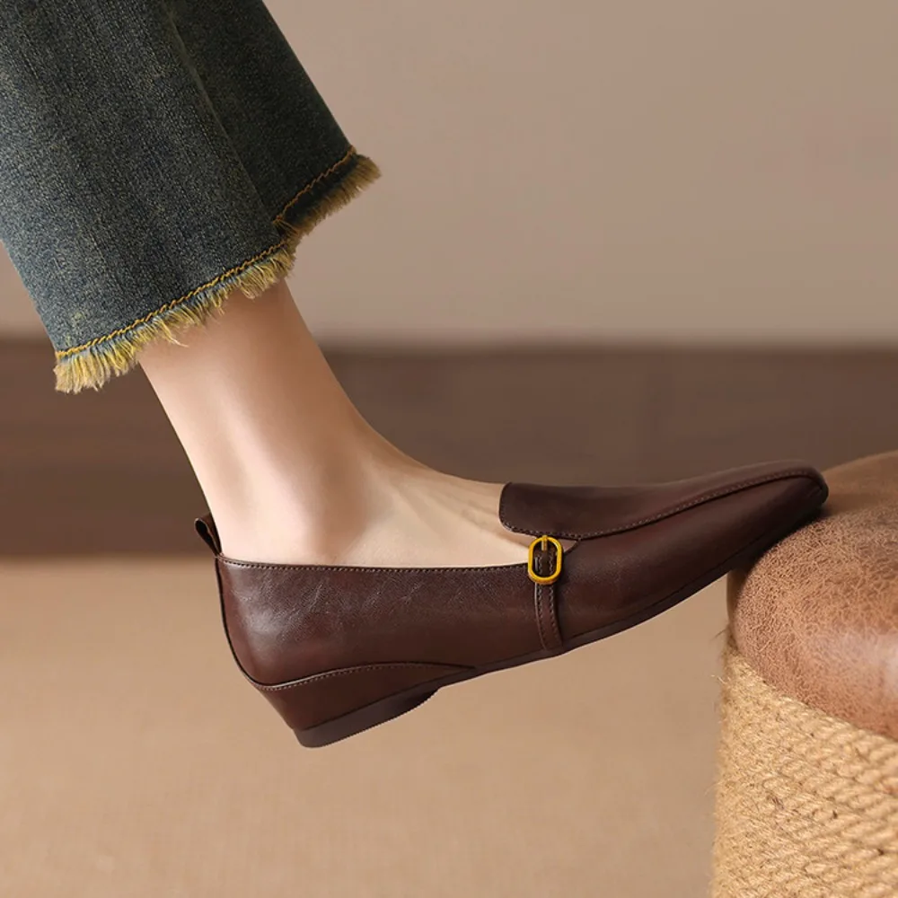 أحذية نسائية مسطحة بمقدمة مدببة من الجلد الطبيعي مع نعل ناعم أحذية مريحة قابلة للتنفس لربيع وخريف 2025 موديل جديد #5