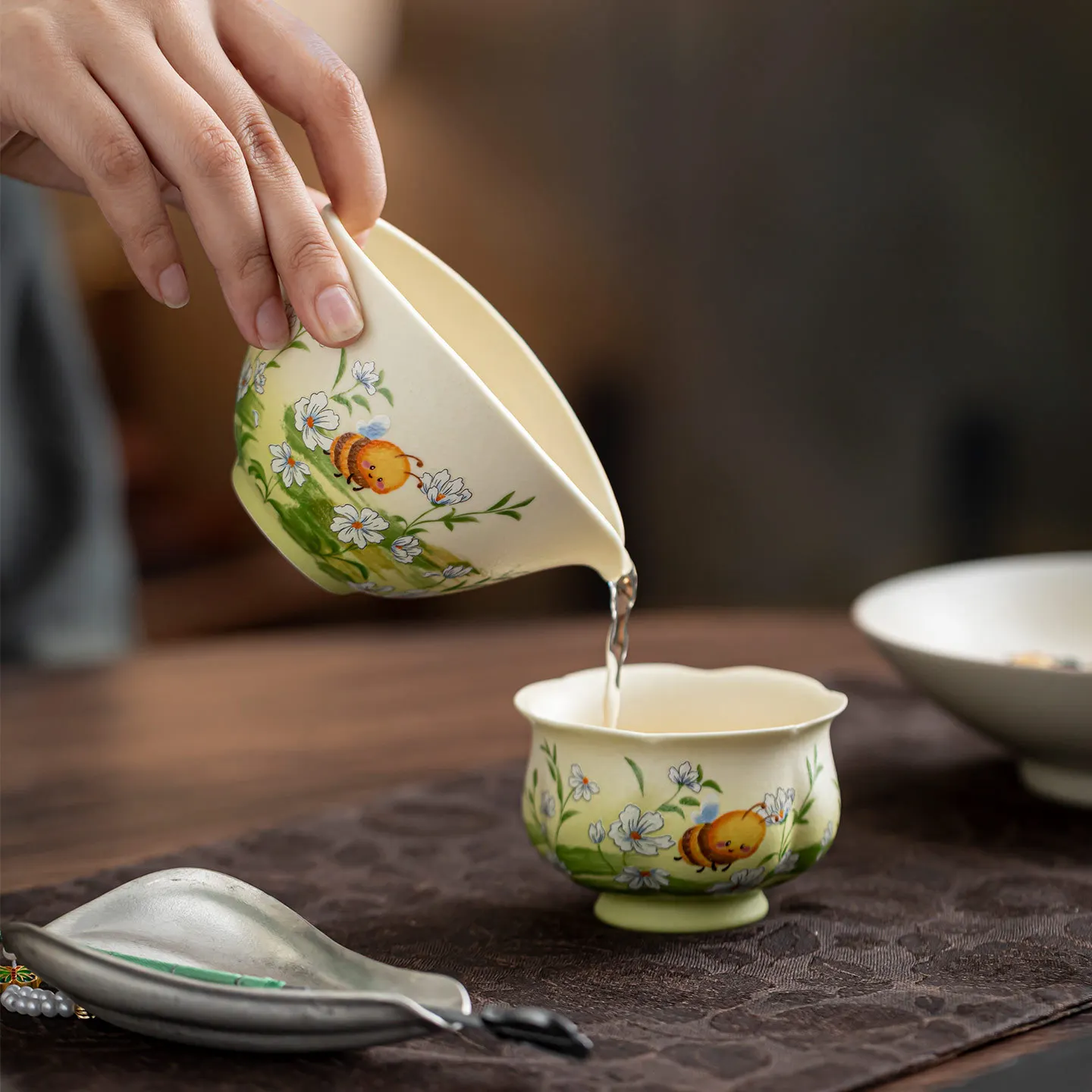 Rock Mine  Honey Half Moon Pitcher Gong Dao Bei Household Tea Set Accessories Serving Pot Fair Mug Even Cup Ceramic