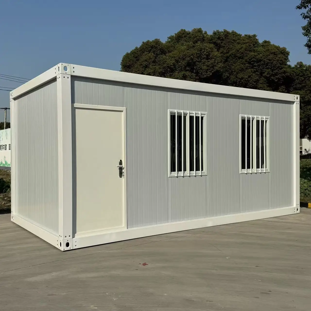 2026 NewCustomizable Prefab Modular Hotel Container House Quick Assembly Prefabricated Home  Made Sandwich Panel Mobile Flat