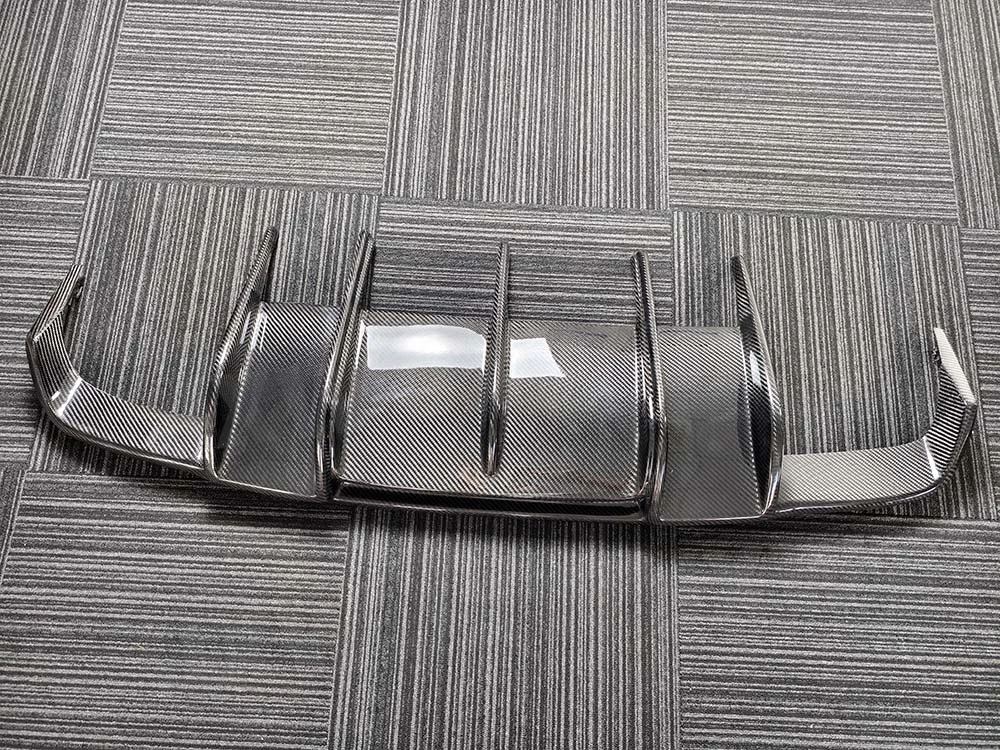 JXWANCF For Benz E Class W212 E400 E500 E63 AMG 4 Door Sport 2011-2013 Rear Bumper Lip Diffuser Spoiler Carbon Fiber FRP view 3