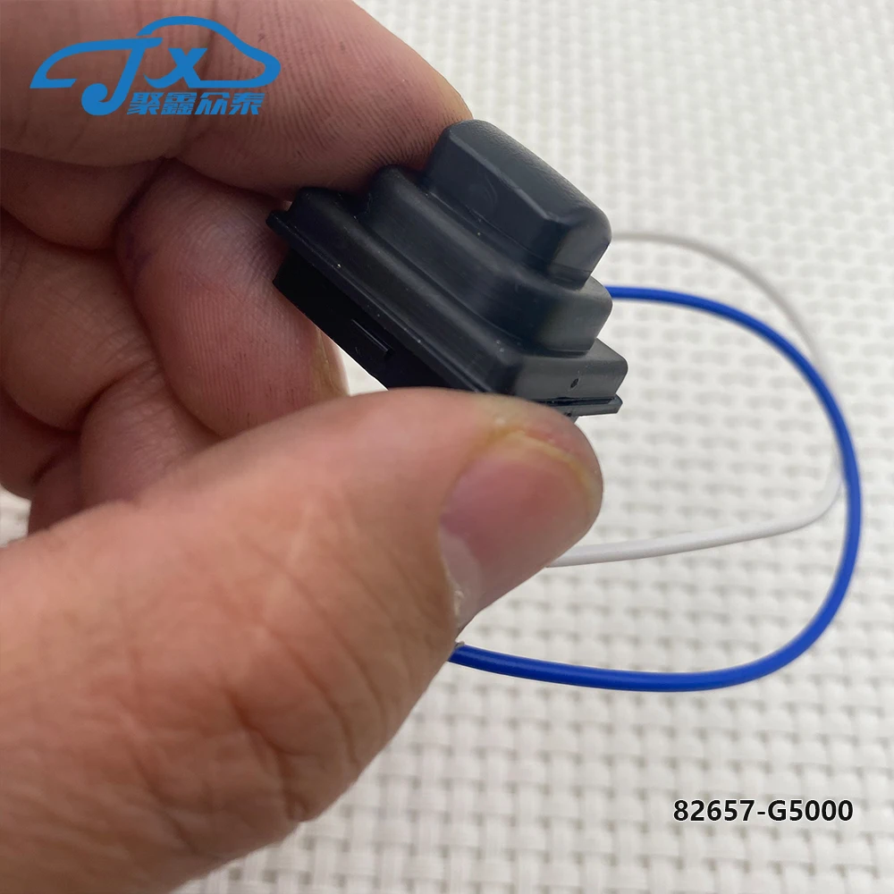 82657-G5000 82657G5000 Front Door Inductive Pull-Handle Push Button Switch for KI-A Niro Automobile Part Brand New 82657 G5000
