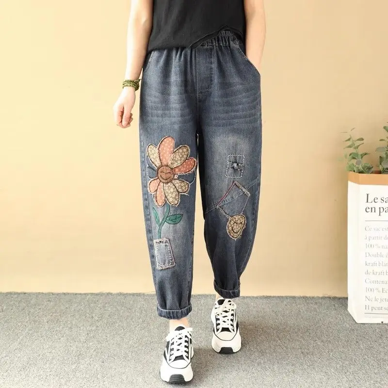 Ethnic Style Smiling Face Sunflower Embroidery Elastic Jeans for Women Loose Fit Plus Size High Waisted Harem Pants Long Pants