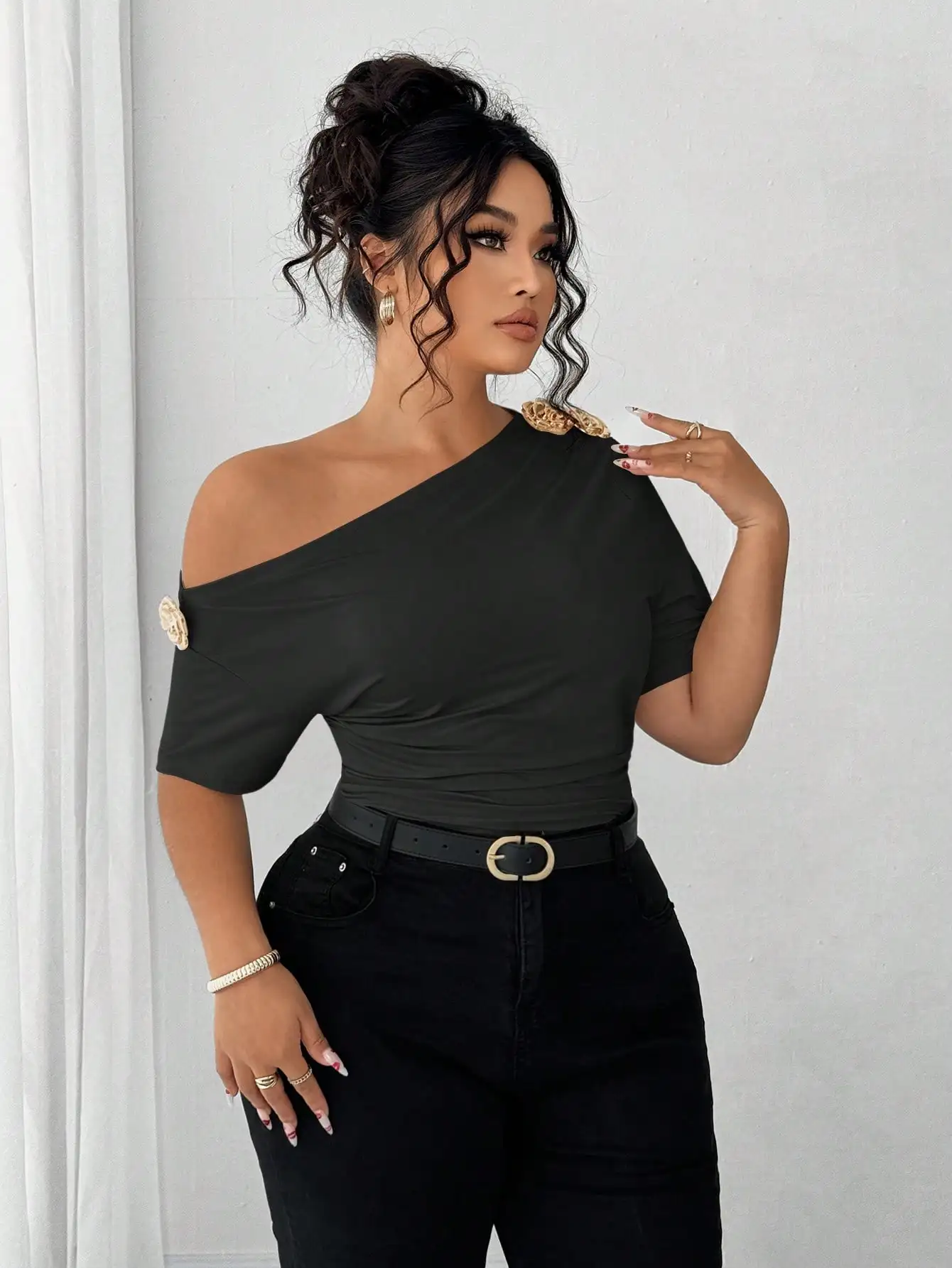 

Women Off Shoulder Short Sleeve Top With Shoulder Decoration Casual Elegant