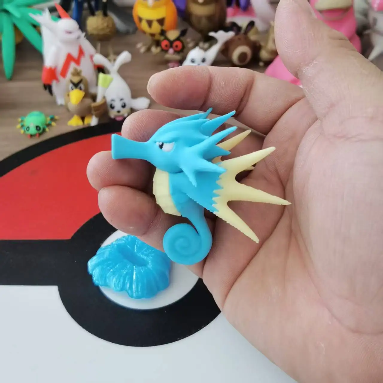 ポケモンアニメフィギュアシードラプロポーションワールド-1-20-diy-3d-印刷かわいい漫画のキャラクターデスクトップ装飾かわいいサプライズギフト