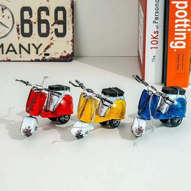 Mini Iron Pedal Small Motorcycle Model Handmade Ornaments Creative Small Moto Statue Miniatures Art Crafts Decoration Kids Gift