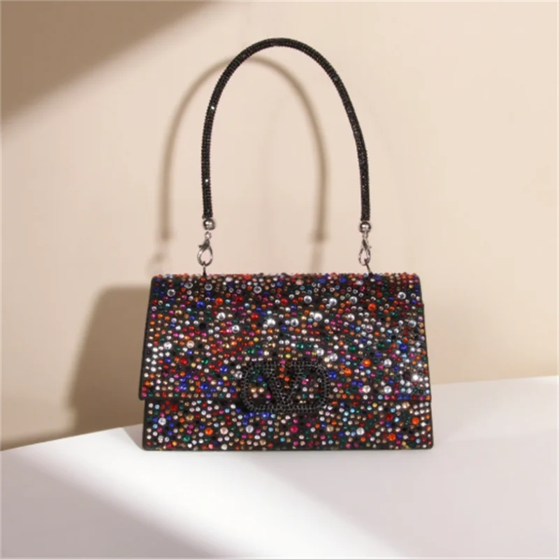 

2025 New Bling Evening Bags Banquet Clutch Purse With Handel Sequines Women 5 Colors HandbagsDrop Shipping