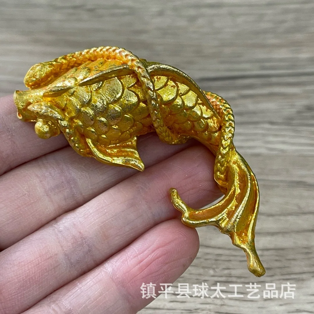 

Gilt fish ornament Beautiful exquisite brass plated animal goldfish ornament handicraft figurine