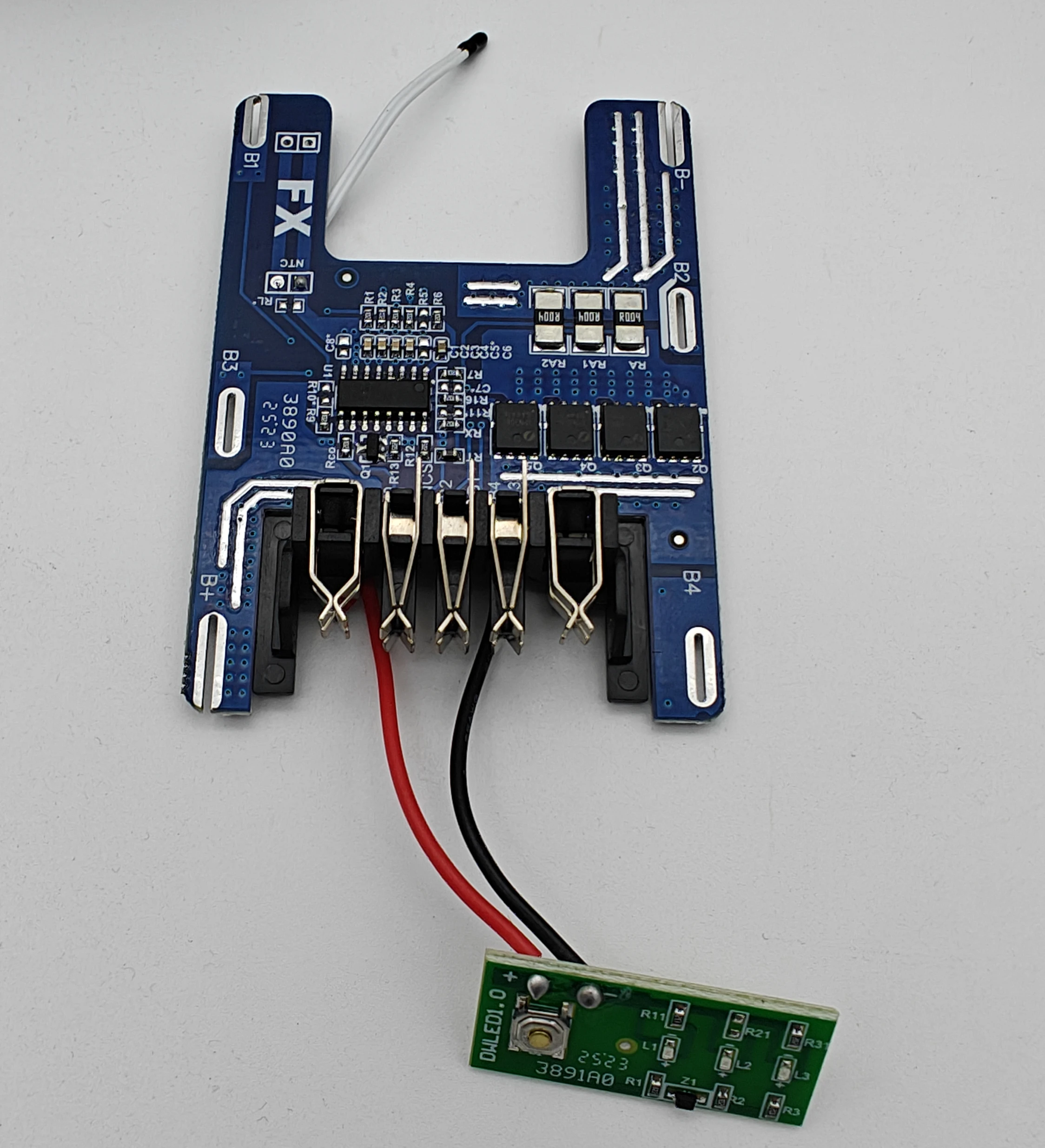 Thumbnail 3 - #61 Best Xbox Controllers to Buy In 2026