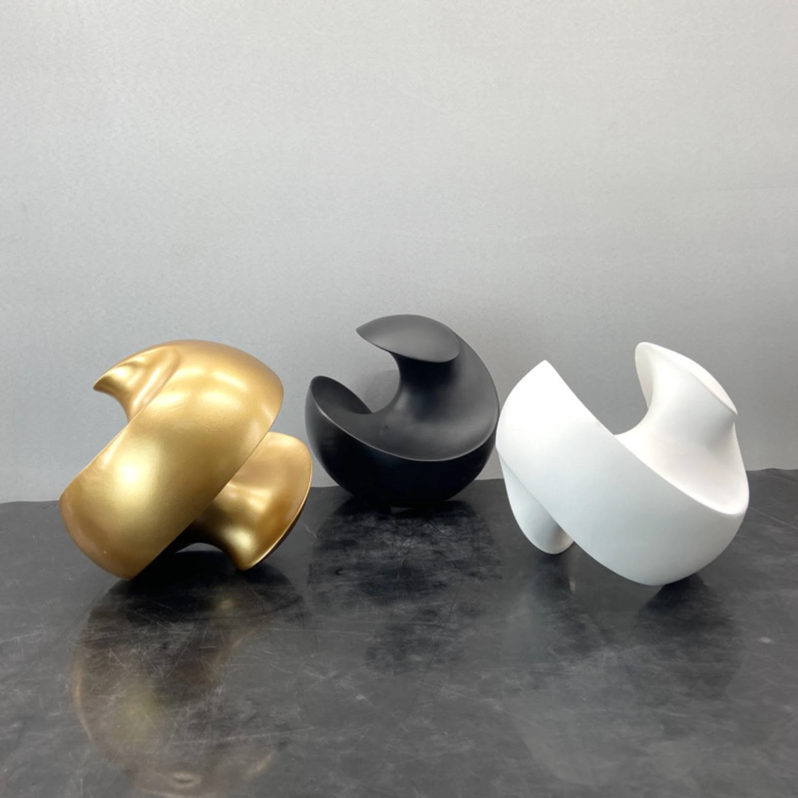 Abstract Tabletop Sculpture Polished Curved Surfaces Twisted Sculpture Spiral Gyroscope Gift Idea Home Decor Relaxing Motion