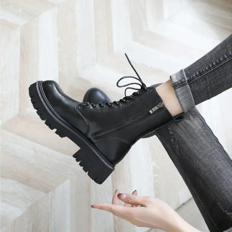 Brown Pu Leather Ankle Boots for Women 2023 Autumn Winter Short Plush Motorcycle Boots Woman Vintage Lace Up Botas Zipper Shoes