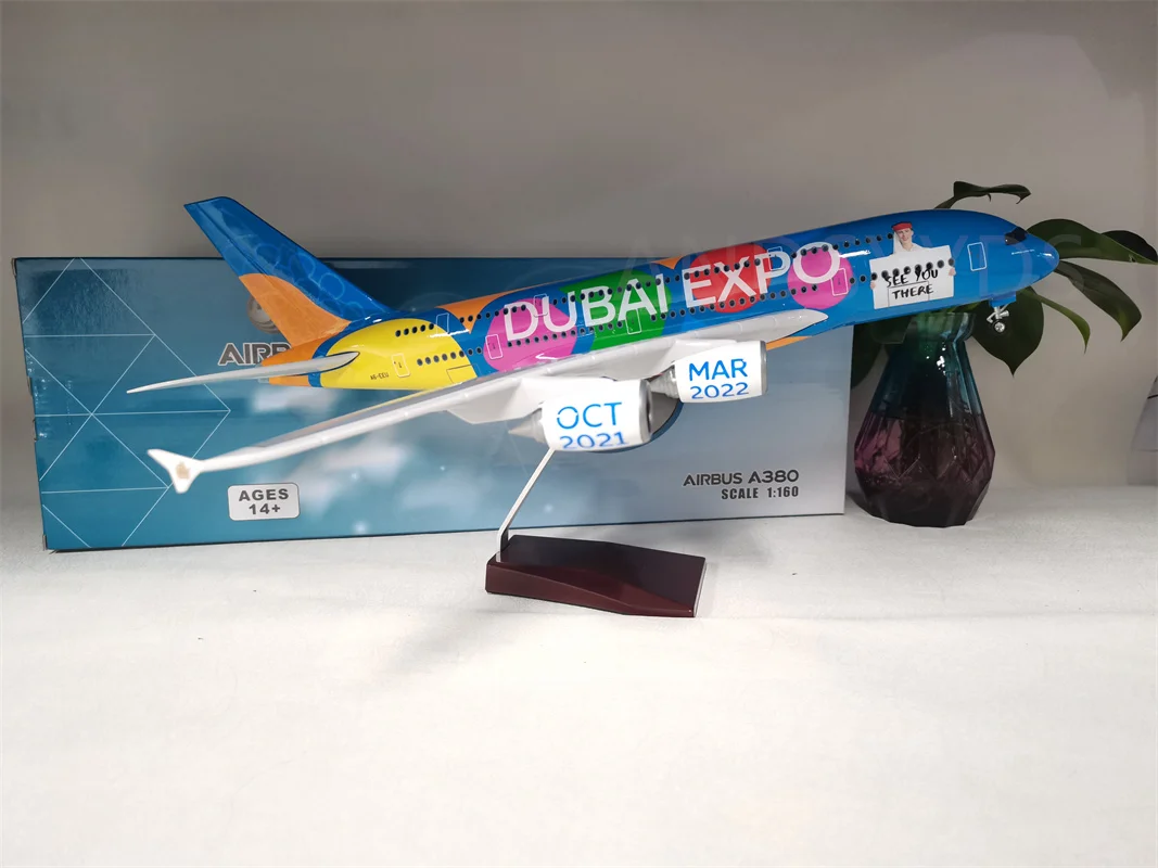 

Painted Aircraft Model A380 1:160 Scale Large Airplane Model Airbus 380 Plane Model with LED Light Gift for Business/Birthday/Ch