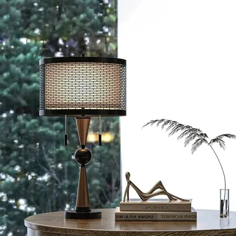 

European minimalist style desk lamp wooden stainless steel base luxury desk lamp characteristic creative cylindrical lampshade