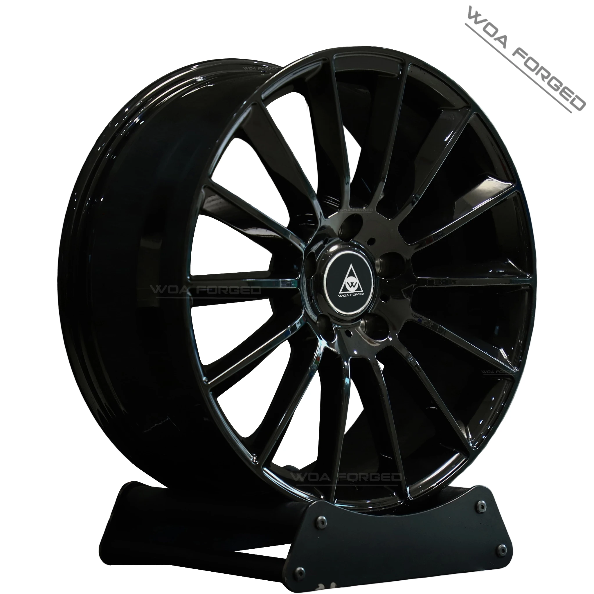 Concave Off Road Forged Rims 16 to 22 Inch with multi bolt patterns built for rugged outdoor vehicle adaptation