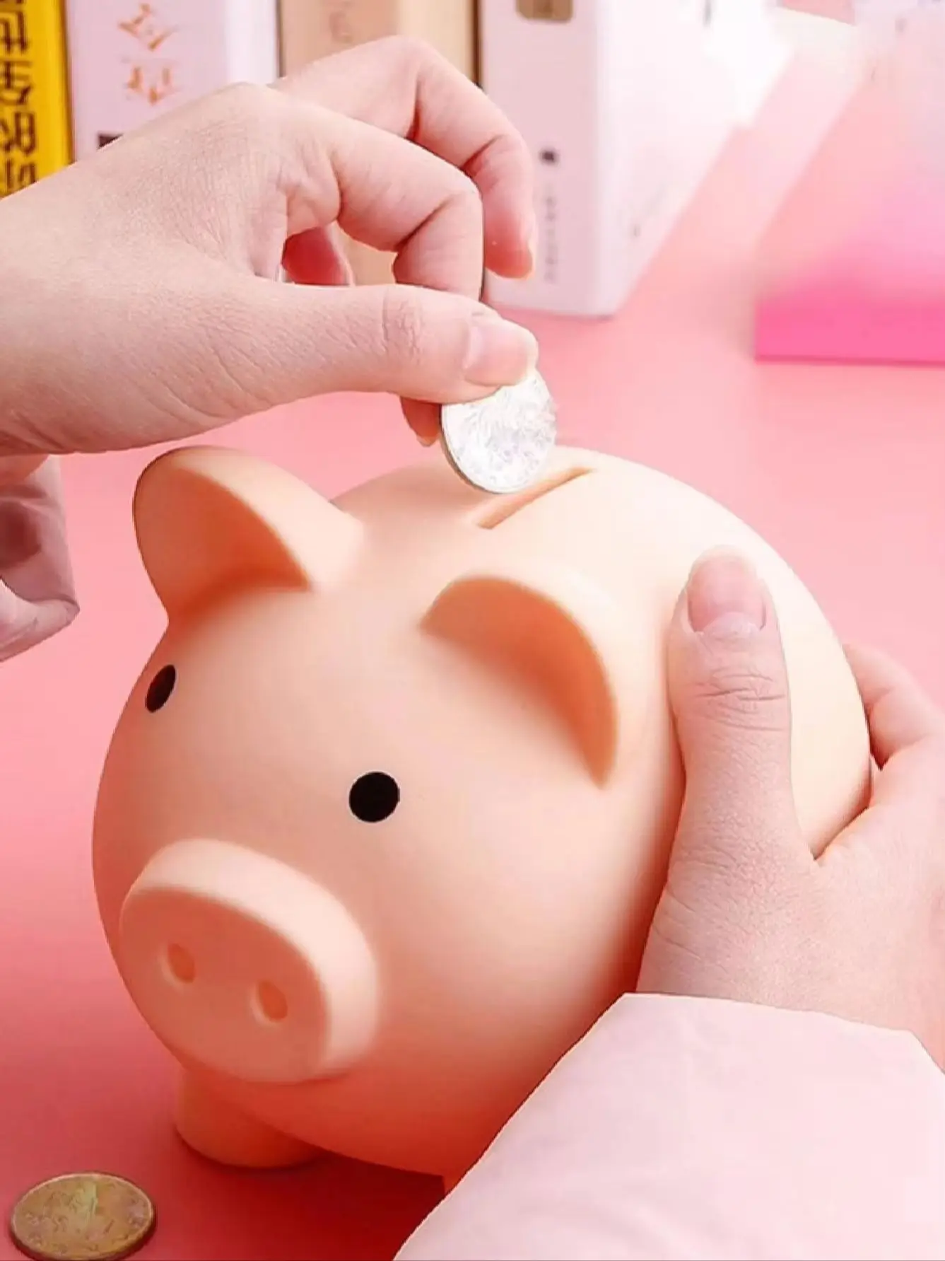 Piggy Bank, Unbreakable Plastic Money Bank, Coin Bank for Girls and Boys, Medium Size Piggy Banks, Practical Gifts for Birthday,