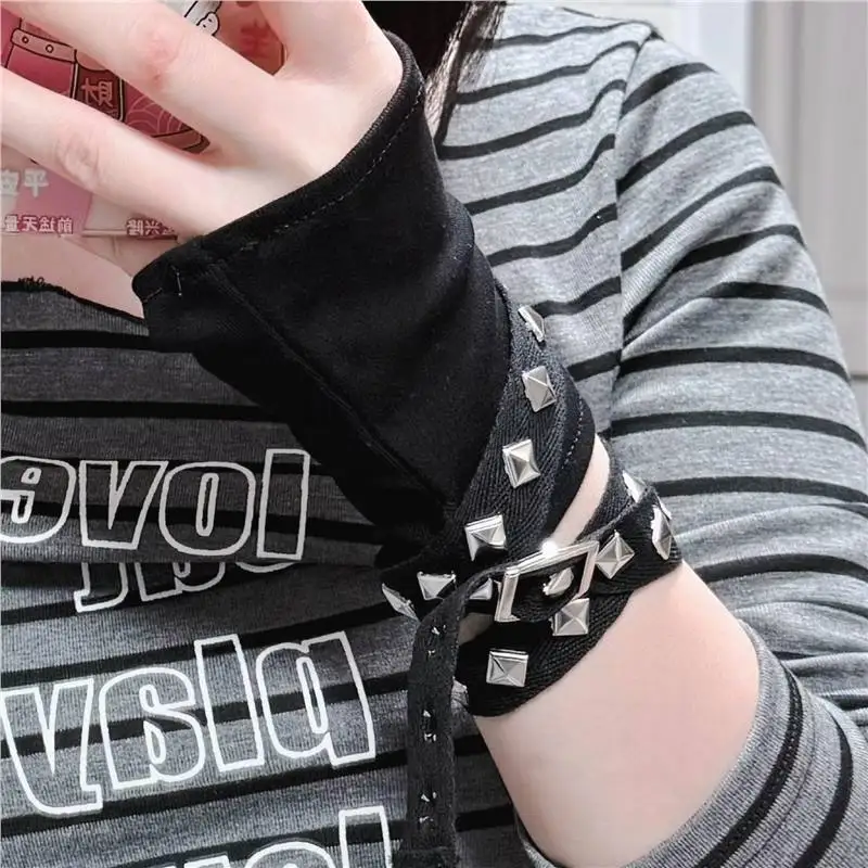 Black studded chain gloves y2k accessories, wasteland style, hot girl strappy sleeves, girly arm sleeves, street dance vibes