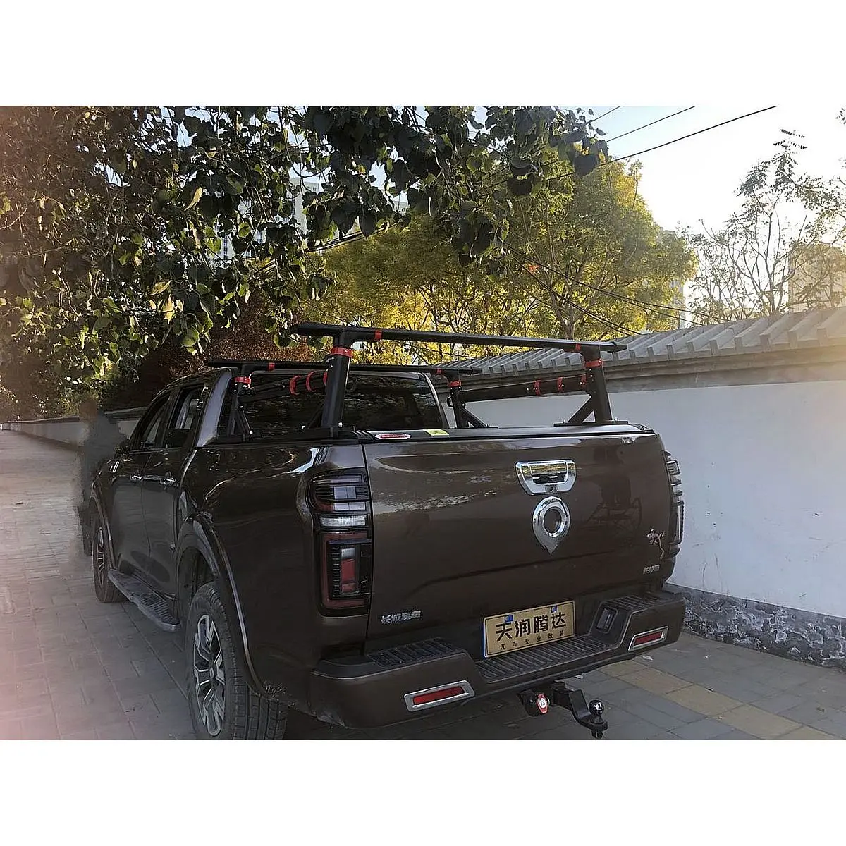 Accessori esterni per camioncino Roll Bar multifunzionale regolabile Rack Letto Scaletta Rack Tetto per F150 Ranger Hilux Tacoma