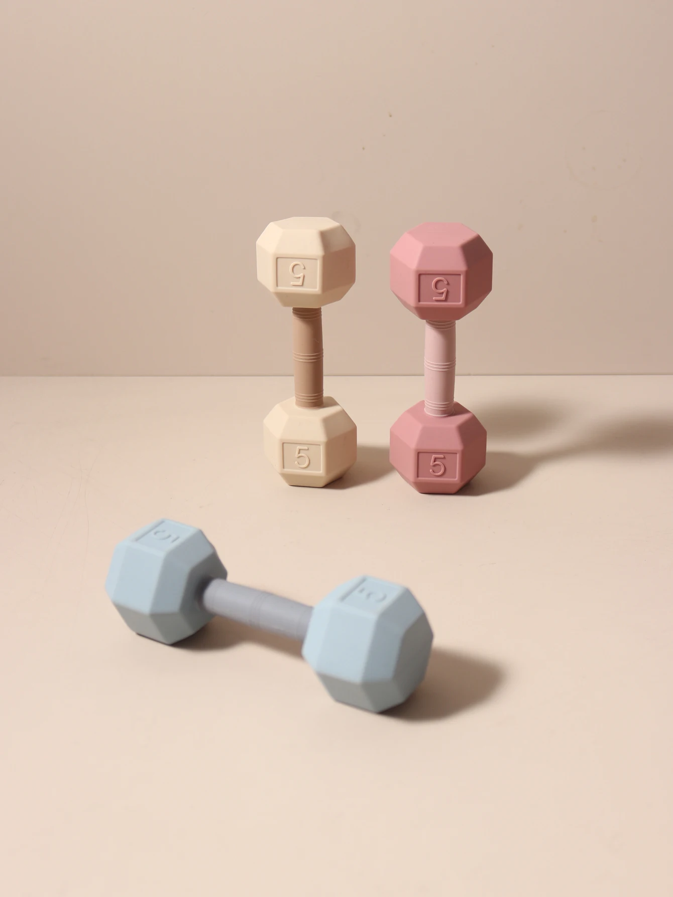 grzechotka dla niemowląt, zabawka do gryzienia, hantla, gryzak dla niemowląt 5kg, silikonowy gryzak do żucia, 0-2 lata