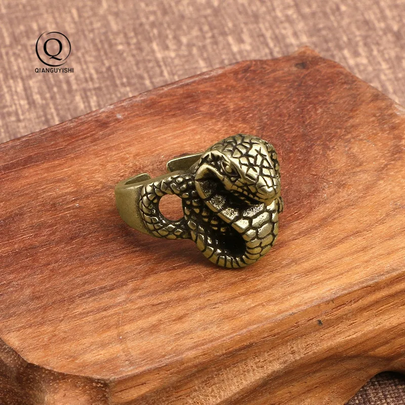 Brass Men's Fashion Desert cobra Head Ring High Quality Adjustable Size Ring Men's Domineering Unique Punk Animal Jewelry