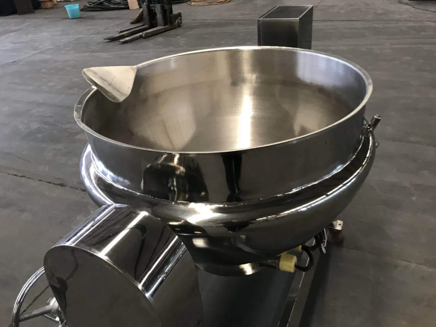 Machinery and Industry Equipment Food and Beverage Processing and Catering Industry Equipment Kitchenware Cooking Equipment