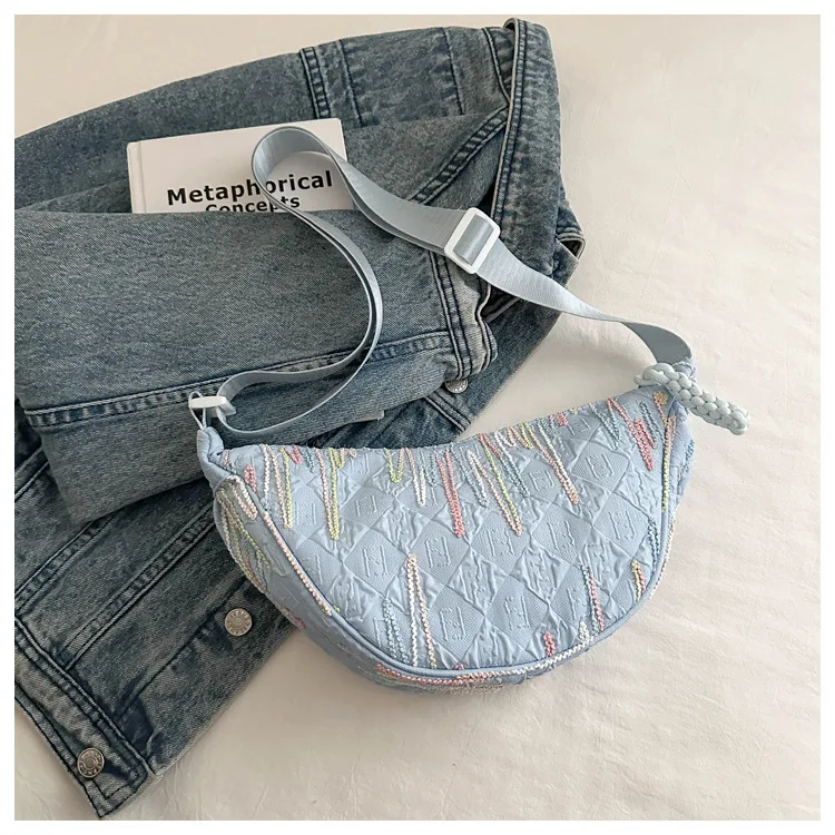 Minimalistische Umhängetasche im japanischen Stil für Damen, kleine Umhängetasche für das Handy, leichte und vielseitige Dumpling-Tasche für Mädchen – Detail 9