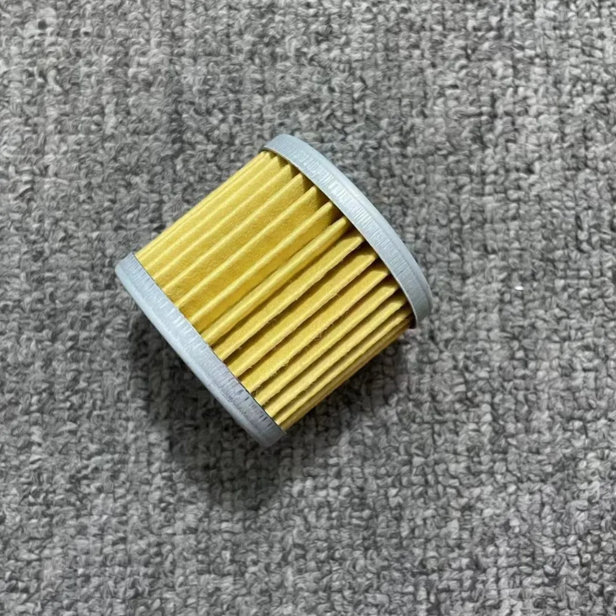 

Original Engine Oil Filter For Suzuki ALT LT 185 UH 200 AN400 DF15 DF99 99A