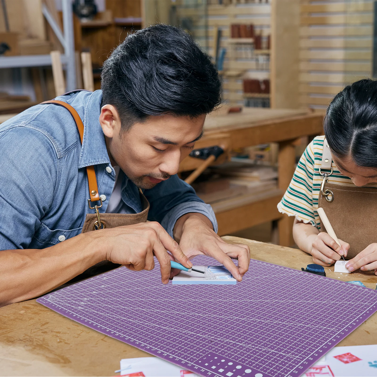 Plastic Cutting Mat Double Sided Non Slip Craft Mat for Sewing Quilting Fabric Cutting Board for Crafts