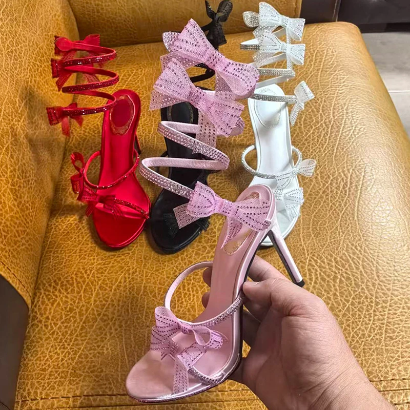 

Aneikeh/пикантные сандалии на высоком каблуке с кристаллами и бантом, женские летние туфли с узким ремешком на щиколотке, женская обувь для вечеринок на тонком высоком каблуке с открытым носком