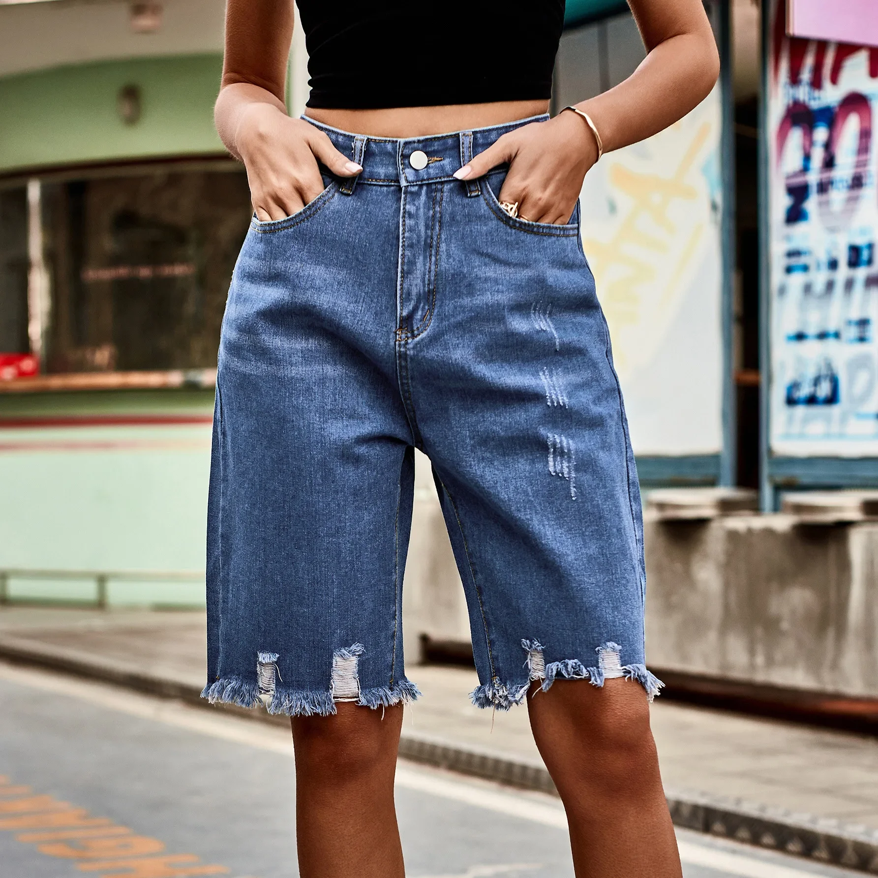 

2024 Summer Women Denim Shorts High Waist Ripped Jeans Shorts Street Denim Perforated Fashion Fur Fringe Five-Point Shorts