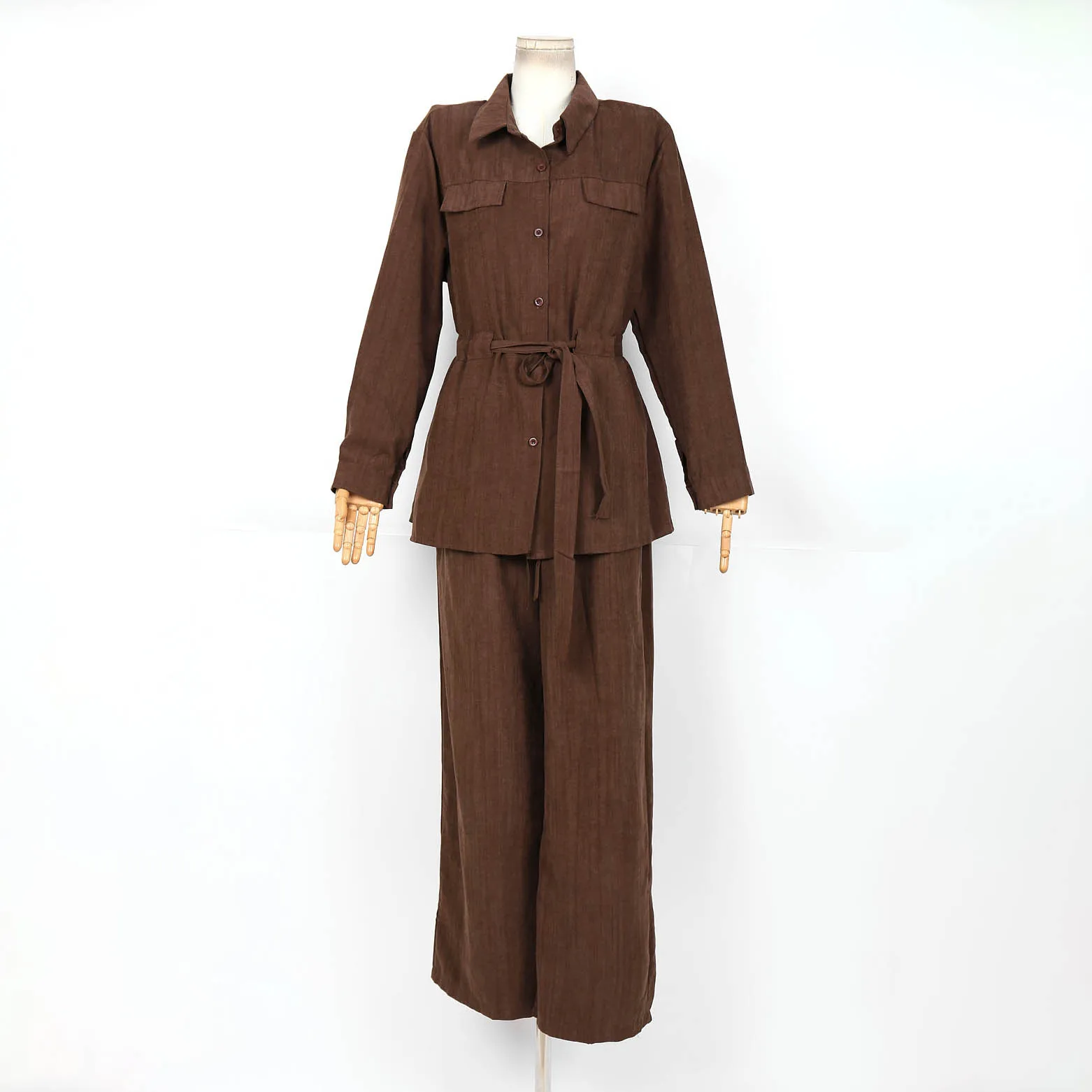 

Женская коричневая льняная рубашка и широкие брюки, комплект весны 2025 года, новый модный повседневный комплект из двух предметов с поясом и длинными рукавами с лацканами