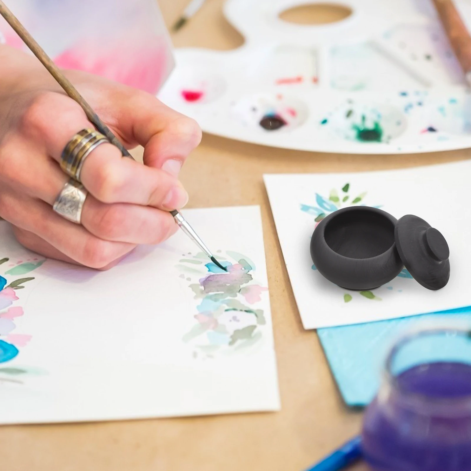 

1Pcs Mini Traditional Calligraphy Inkstone Durable Ink Grinding Stone Practical Painting Ink Container Student Writing Tool