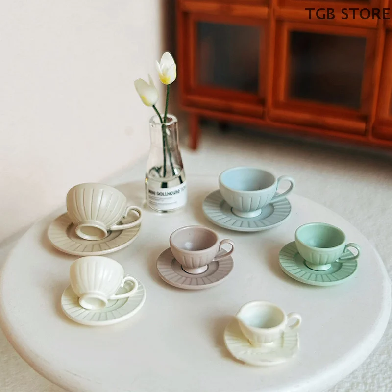 2 Stücke Mini Vertikale Muster Kaffeetasse Teller Set Miniatur Essgeschirr Modell Wohnkultur