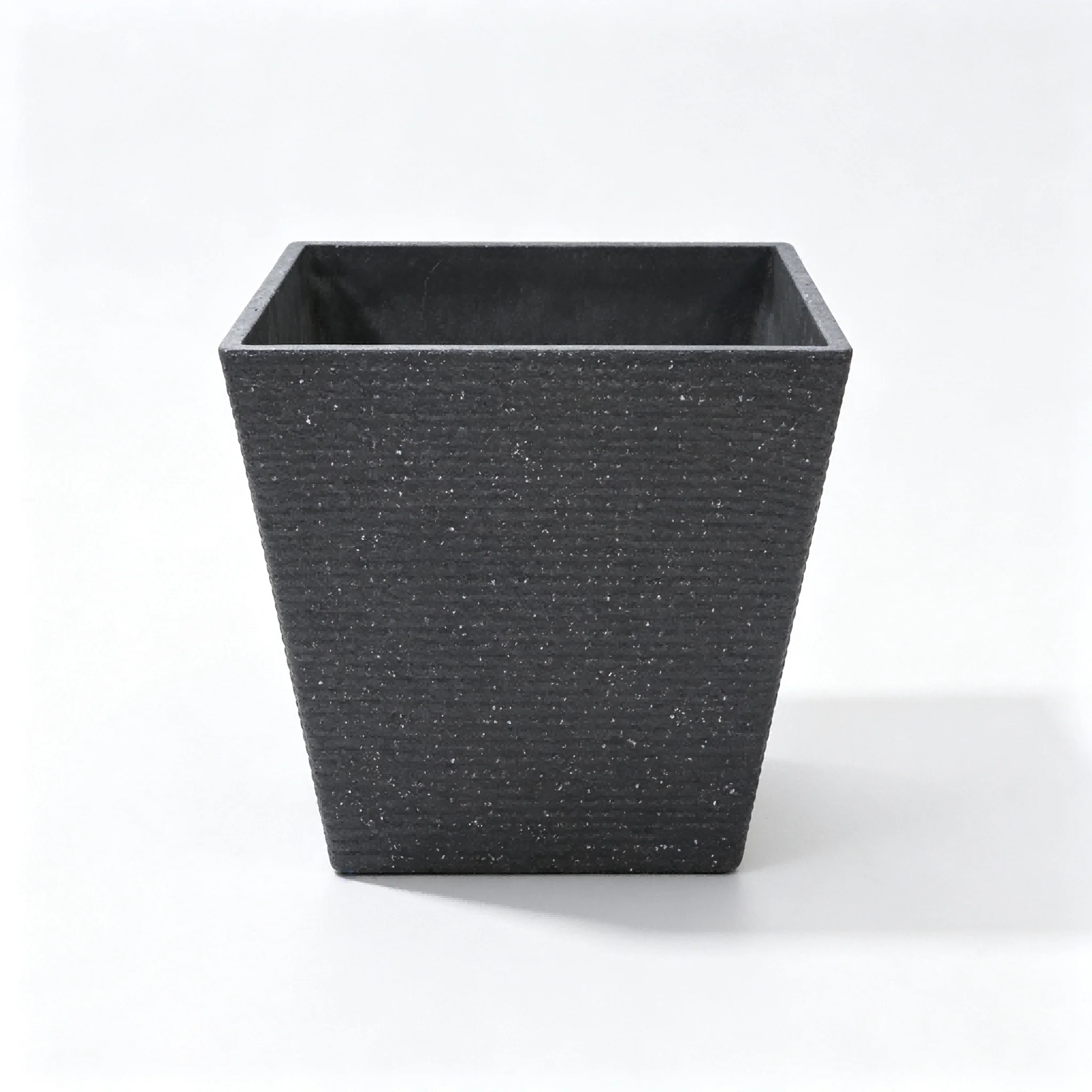 Plastic Square Extra Large for Indoor Environments with Content and Functional Ventilation for Root Health Plastic