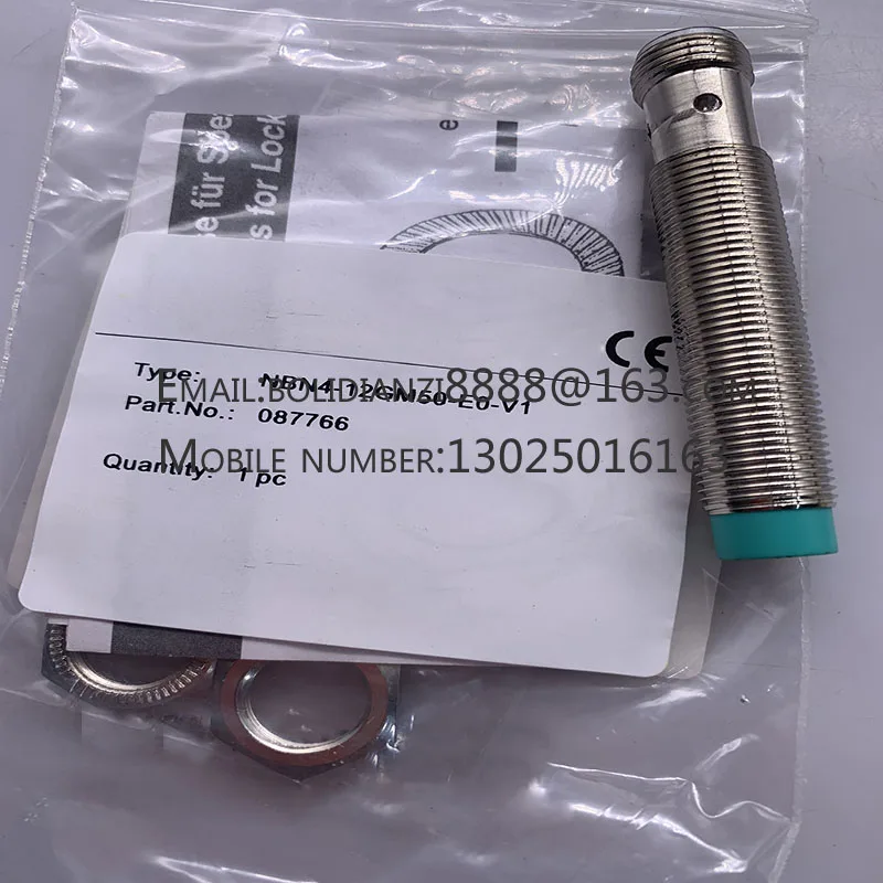 

Real shooting UB2000-F42-I-V1 Ultrasonic sensor