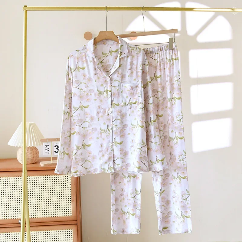 

2025 Spring and Autumn New Women's Thin Pajama Set with Viscose Fiber Long Sleeve Pants, High end Satin Home Clothes Ladies