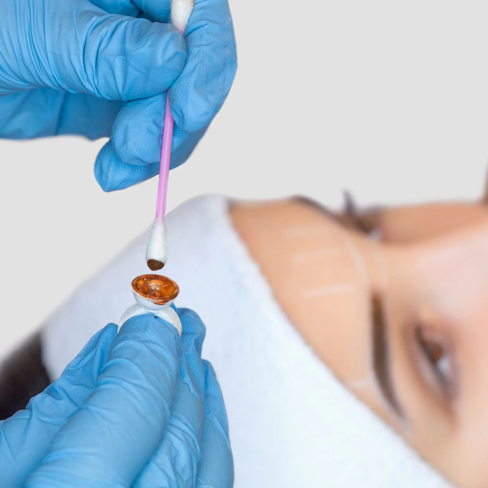 

100Pcs Professional Lash Ring Cup Durable Easy Clean Eyelash Extension Holder Makeup Supplies Lash Ring Cup Makeup Tool