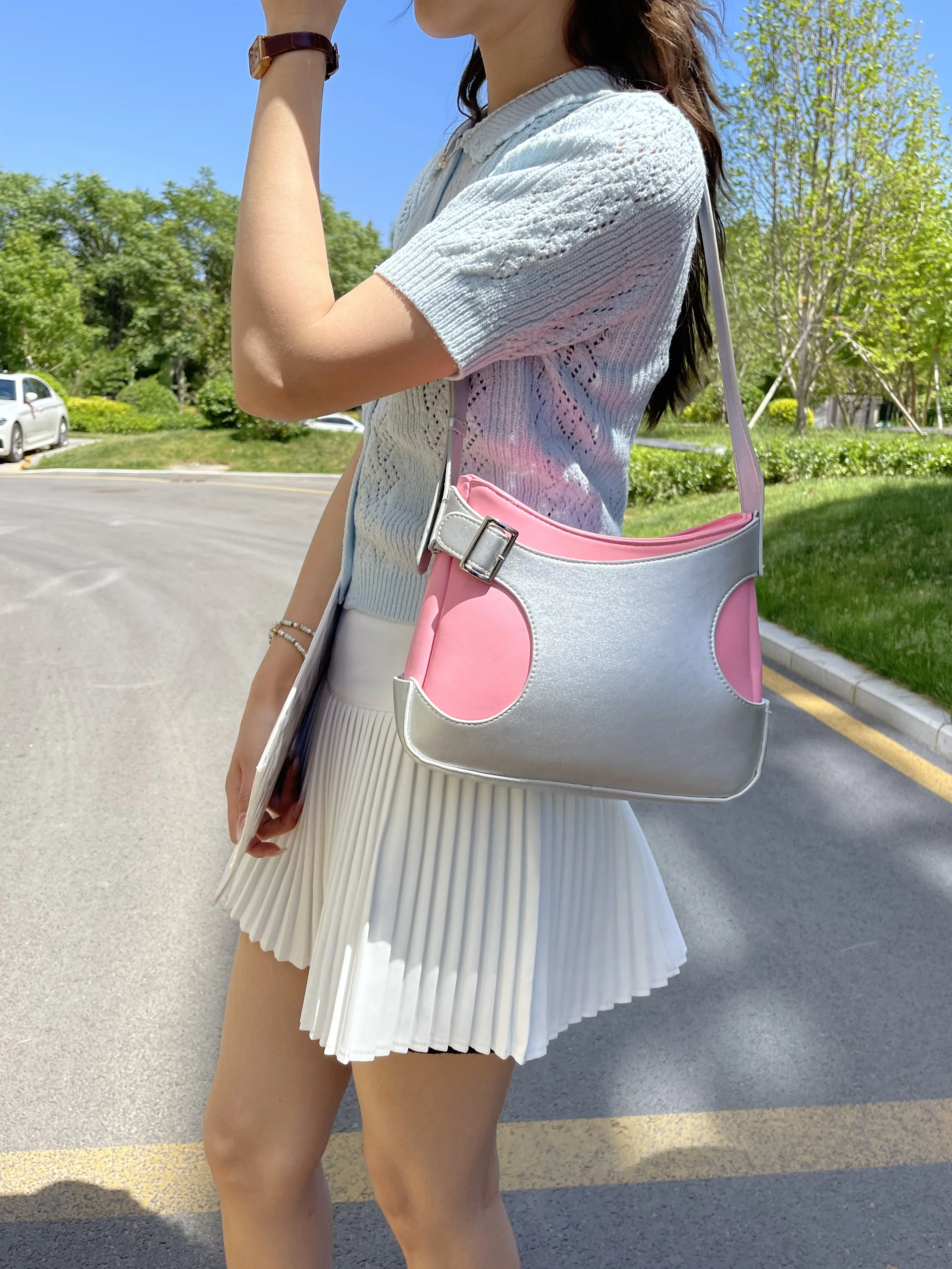 

Contrasting Color Underarm Shoulder Bag For Women Needle Buckle Handheld Bag Summer Autumn New Fashion Versatile Crossbody Bag