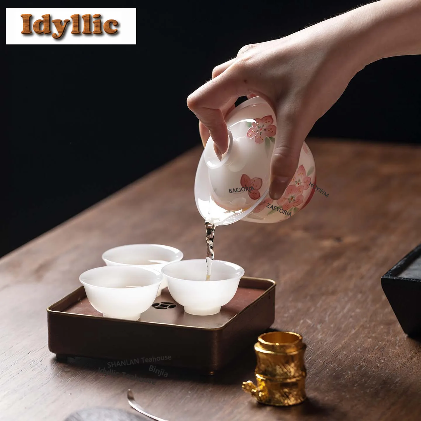 HOYIHM 130ml Hand-painted Floral Stream Butterfly Gaiwan Aesthetic Tea Tureen Tea Bowl With Lid Kit Tea Maker Cover Bowl Gifts